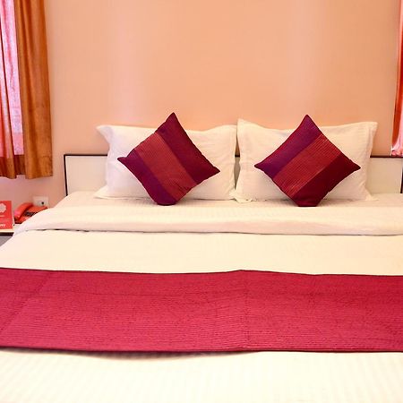 Oyo 6179 Hotel Aarjee Crescent Dzsaipur Kültér fotó