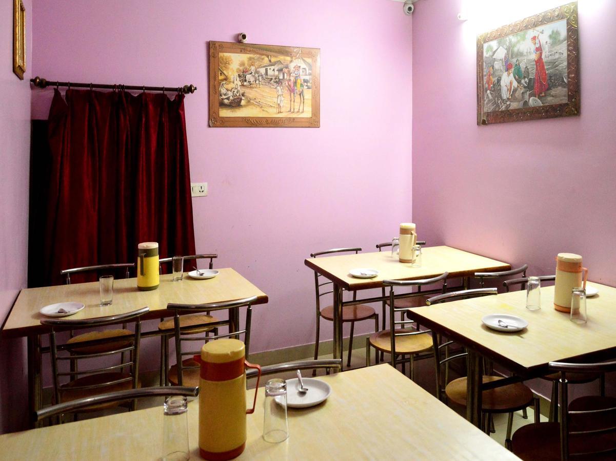 Oyo 6179 Hotel Aarjee Crescent Dzsaipur Kültér fotó
