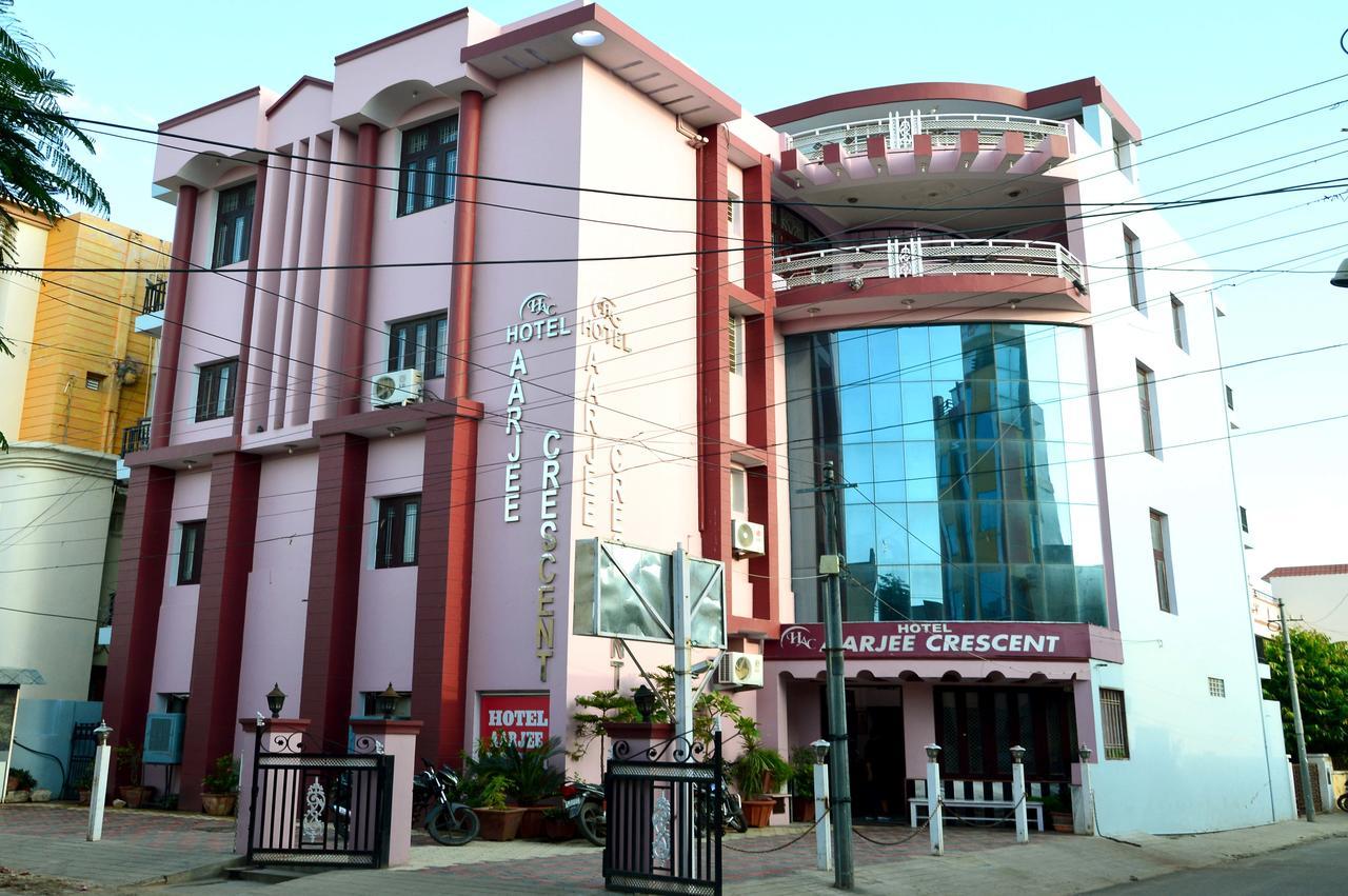 Oyo 6179 Hotel Aarjee Crescent Dzsaipur Kültér fotó